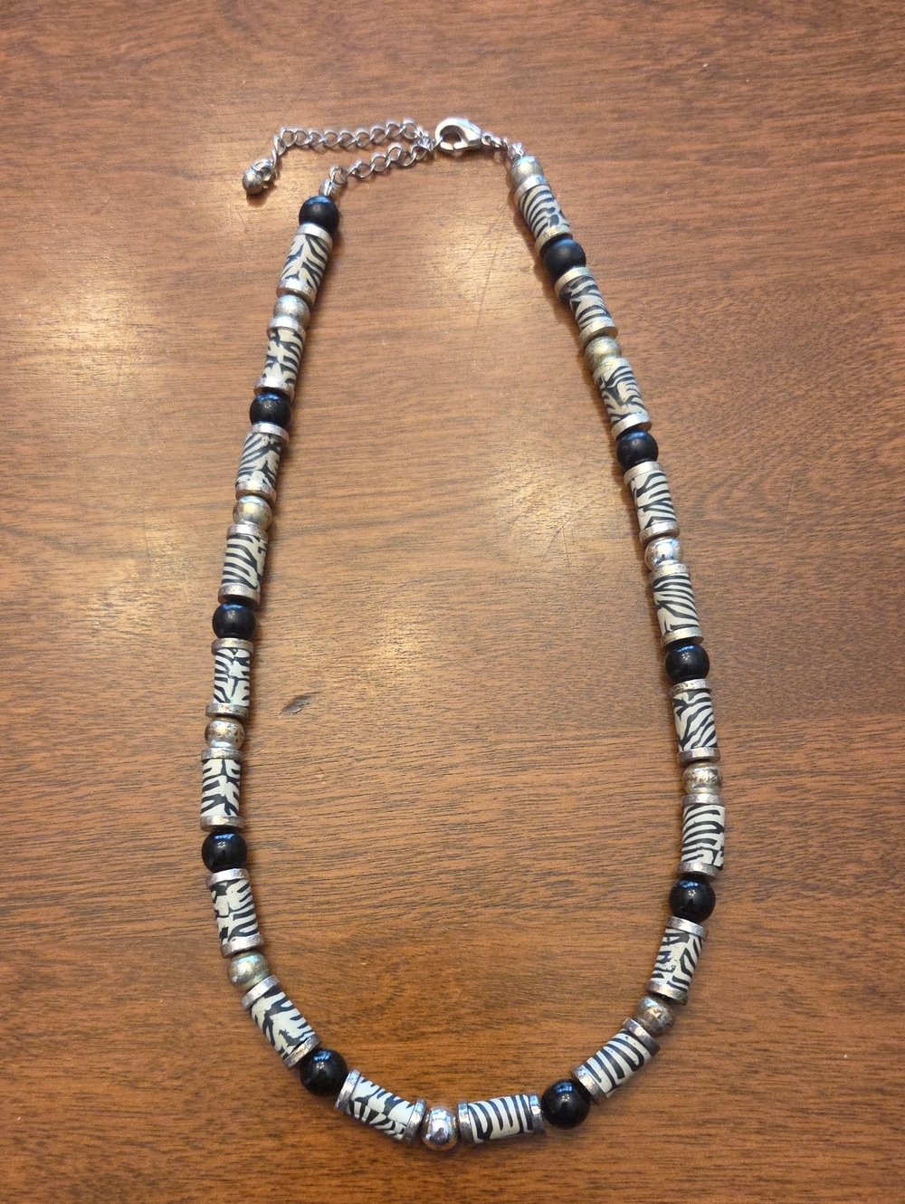 Stylish Black & White Zebra Bead Necklace